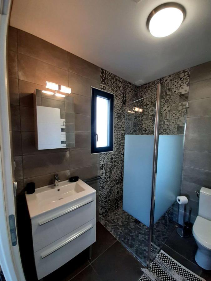 Un Sejour Romantique En Couple Avec Jacuzzi Prive Chromotherapie Jardin Maison Privee 伊素 外观 照片